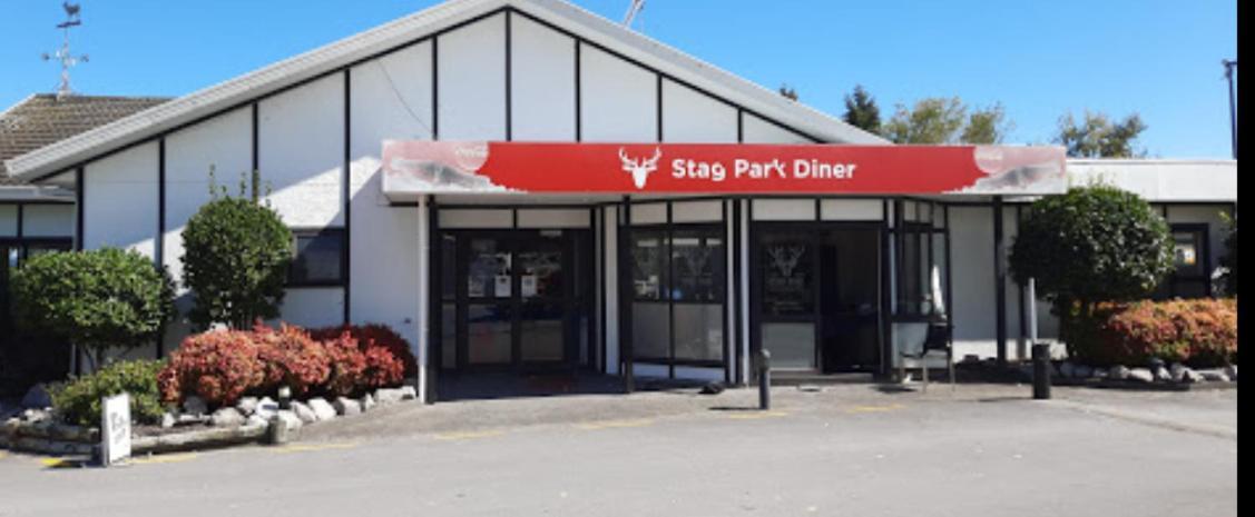 Stag Park Accommodation Taupo Bagian luar foto